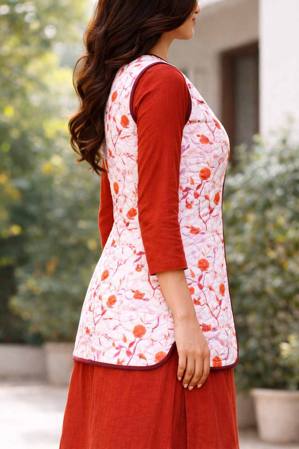 Women's Floral Print Jacket, White and Red, V-Neck, Sleeveless, Ethnic Wear