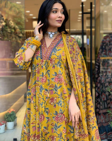 Soft Printed Cotton Kurti Pant Set With Printed Dupatta