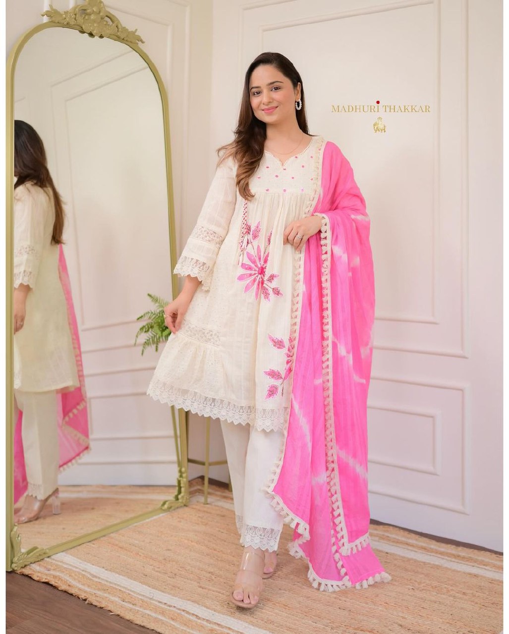 Women Kurti Set With Lehariya Dupatta